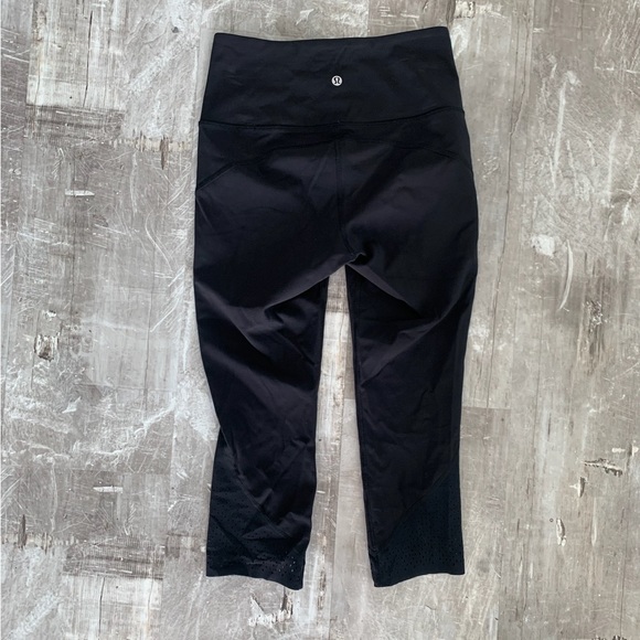 Lululemon cropped leggings. - Picture 6 of 6